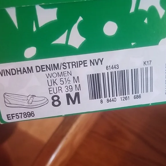 Earth Spirit Women's Navy and Beige Striped Loafers - Picture 2 of 4